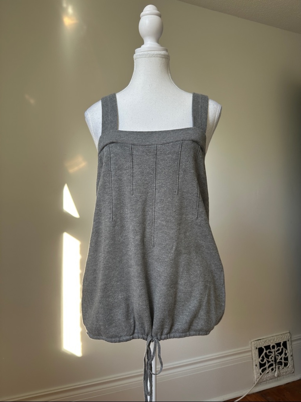 JACOB Grey Y2K Preppy Goth 100% Cotton Square Neck‎ Tie Hem Tank Top Size Medium